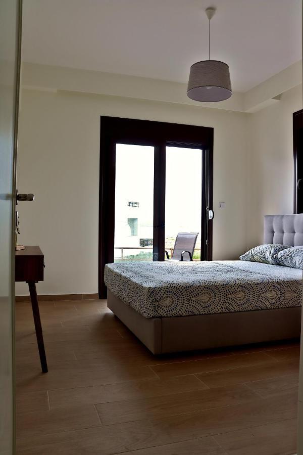 Sea Breeze Apartment Haraki Exterior foto